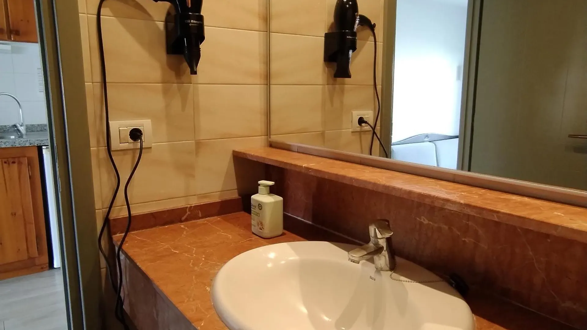 Apartamento Surf Harbour Los Abrigos 0*,  España
